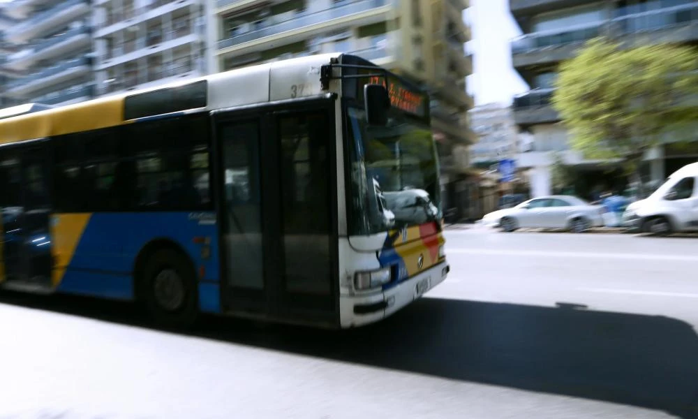 Κηφισιά: Τρόμος για 14χρονη μέσα σε λεωφορείο - 74χρονος την βιντεοσκοπούσε